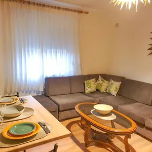 Limehouse Skanderbeg Square Center Apartamento Tirana
